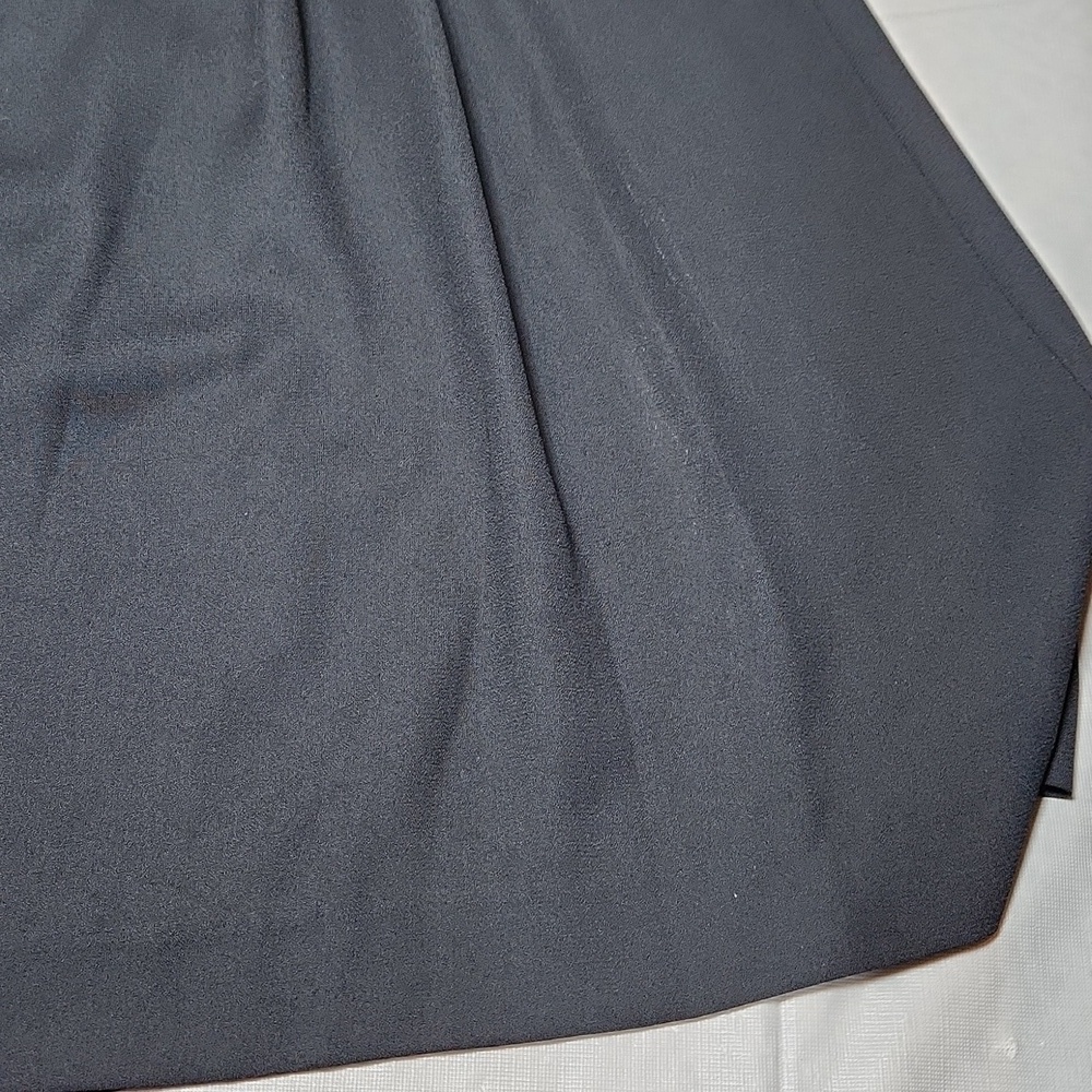 Zacks Skirt - Picture 13 of 13